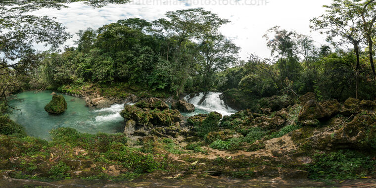Panorama: Río Sachichaj
