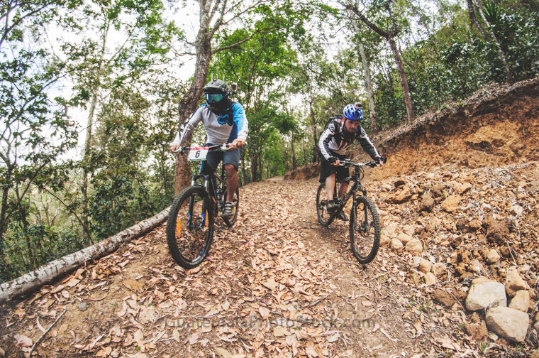 Mountain Bike en Finca Xejuyú