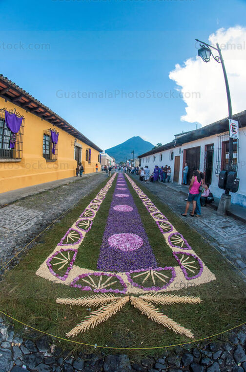 Alfombra de aserrín en Antigua Guatemala