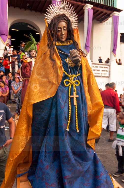 Virgen de dolores Viernes Santo en Santiago Atitlán