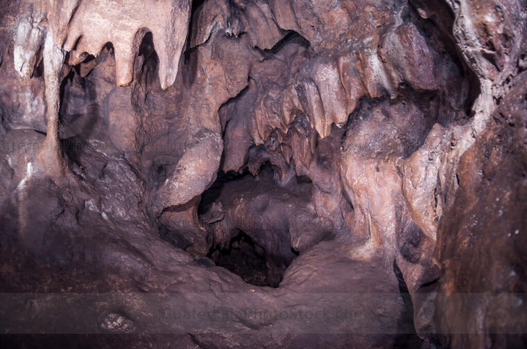 Interior cueva del mono San Antonio Huista
