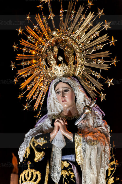 Consagrada Imagen de la Santísima Virgen de Soledad, Reina de la Humanidad