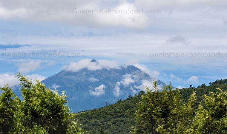 Volcán de Acatenango desde Antigua
