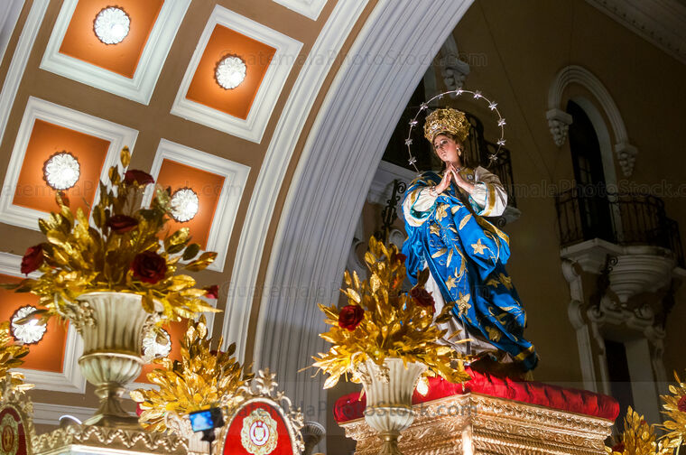 Rezado de la Virgen de la Inmaculada Concepción
