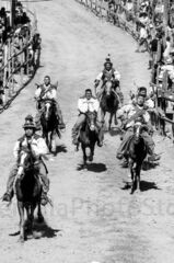 Carrera de caballos en Todos Santos Cuchumatán