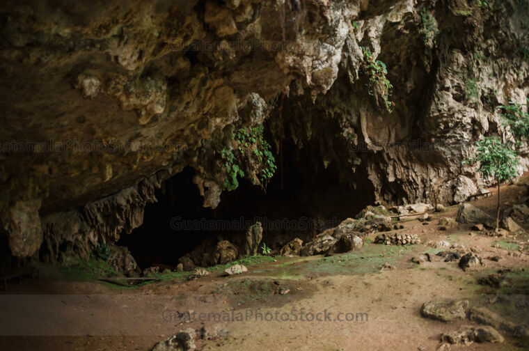 Cuevas de Setzol