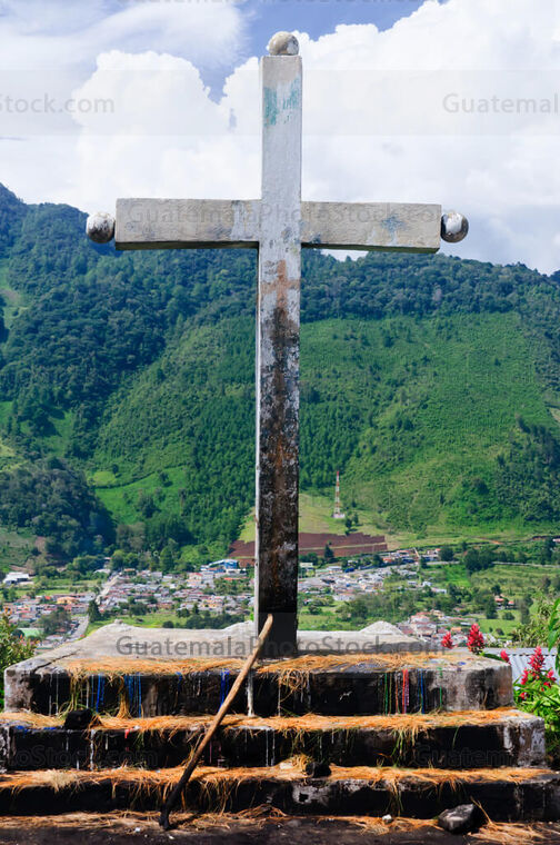 Cruz del Santuario Chi-Ixim
