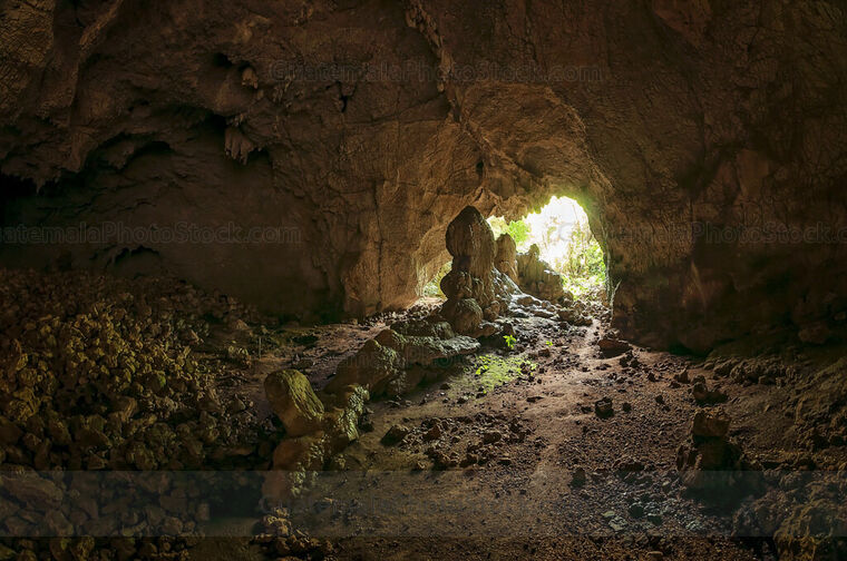 Cueva de la cobanerita