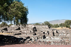 Destigios de palacios y casas en Teotihuacan