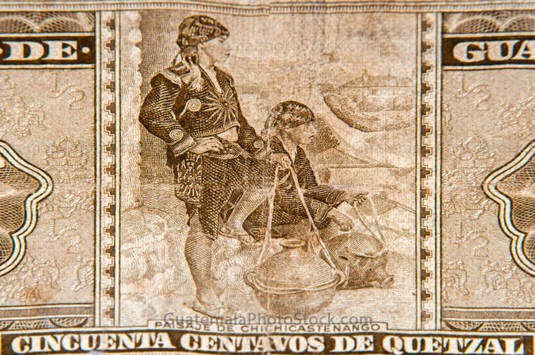 Detalle de billete antiguo de cincuenta centavos de quetzal