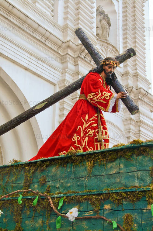 Jesús Nazareno en la Salida de procesión