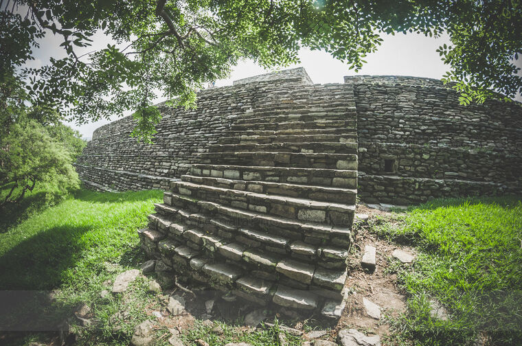 Sitio Arqueológico Mixco Viejo