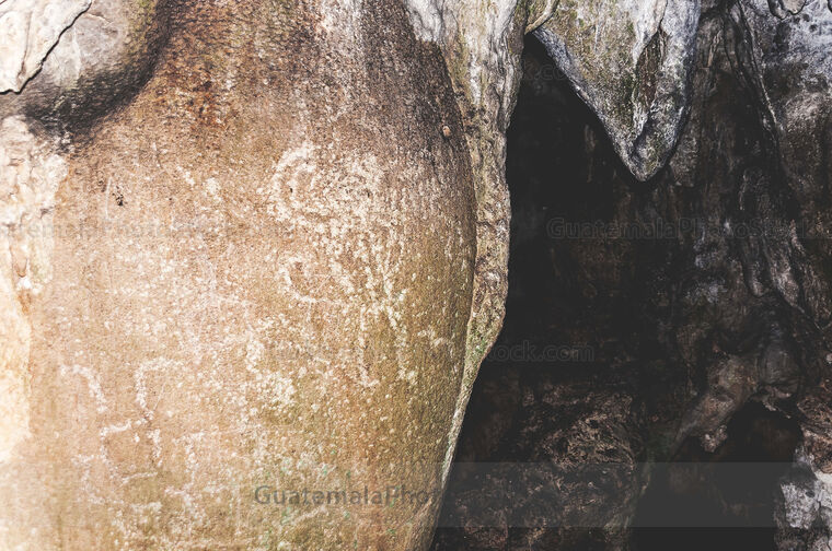 Pintura rupestre en cueva de la Finca El Paraiso