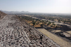 Vista desde la Piramide del Sol hacia el sur de Teotihuacan