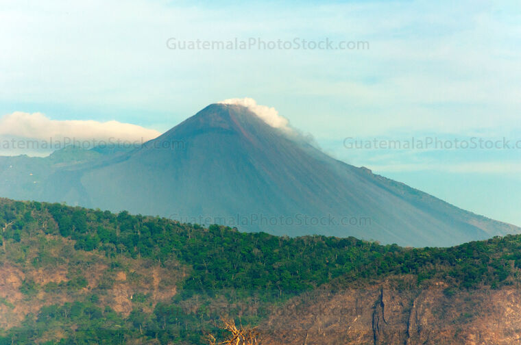 Erupción leve en el Volcán de Pacaya