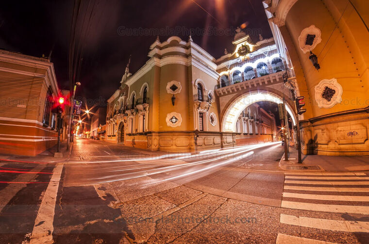 Arco de Correos y septima avenida Zona 1