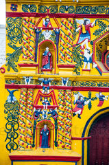 Fachada del Templo de San Andres Xecul