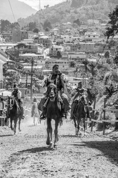 Carrera de caballos en Todos Santos Cuchumatán