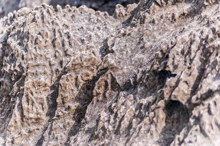 Formaciones rocosas en la orillas de la Laguna de Maxbal