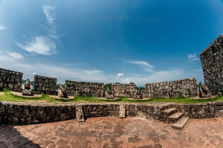 Cañones del Castillo de San Felipe de Lara