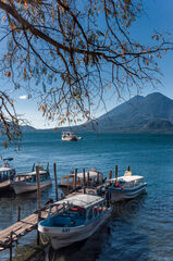 Muelle en el lago de Atitlán