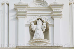 Escultura de San Benito Abad en la Basílica de Esquipulas