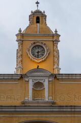 Reloj del Arco de Santa Catarina, Antigua Guatemala