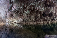 Río candelaria dentro de cueva
