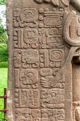 Jeroglificos mayas en Quiriguá