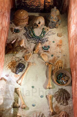 Replica de tumba maya