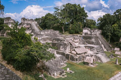 Acrópolis Norte Tikal